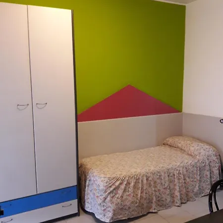 Piccadilly Hotell 2*