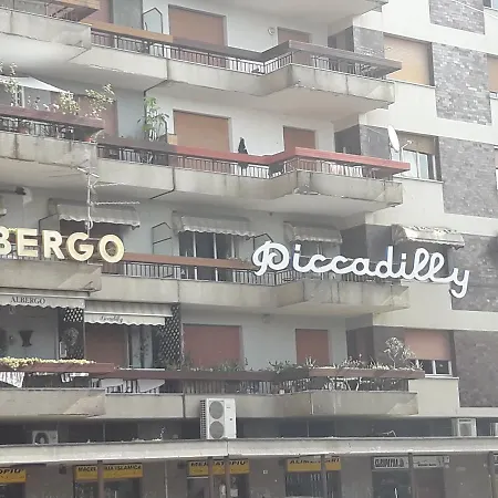 Piccadilly Hotell Medolago